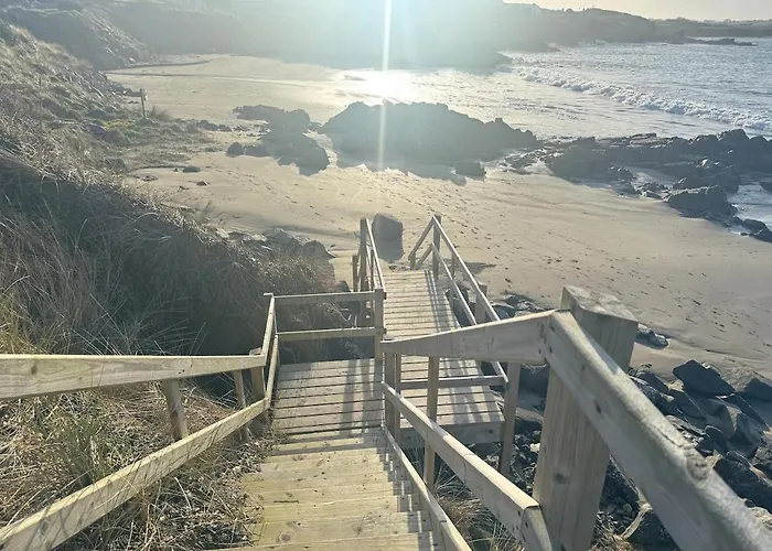 Frontline House Access Via Private Steps *